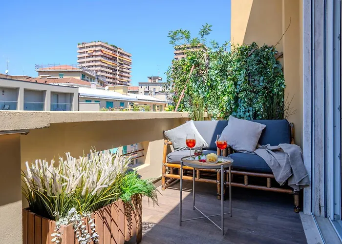 Apartman Lussuoso Attico Con Terrazza, Vicino Metro, Duomo, Fondazione Prada *