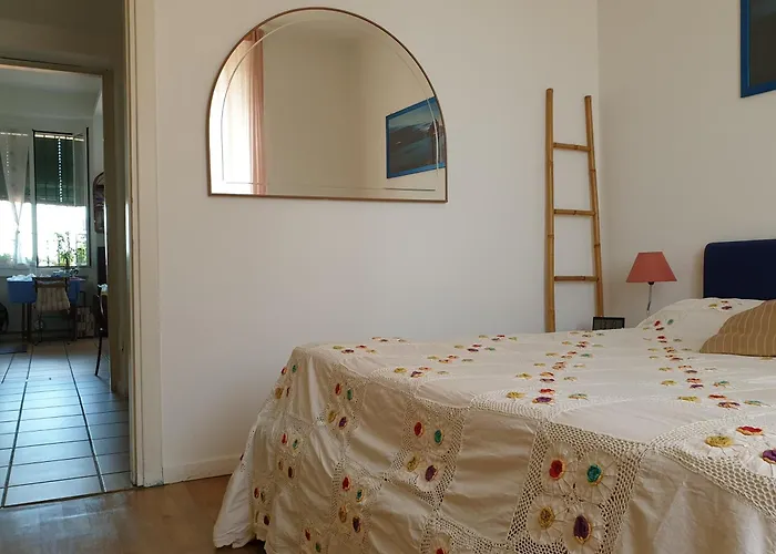Comoda * Μιλάνο