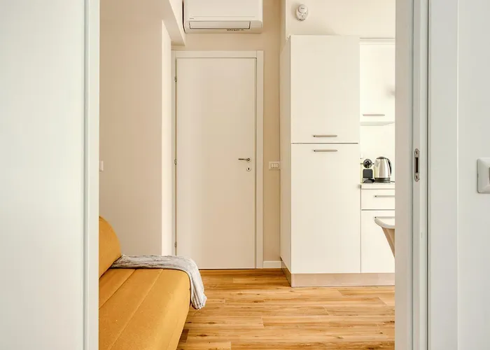 Hostmate - - Imperia's Serenity - Romolo * 米兰