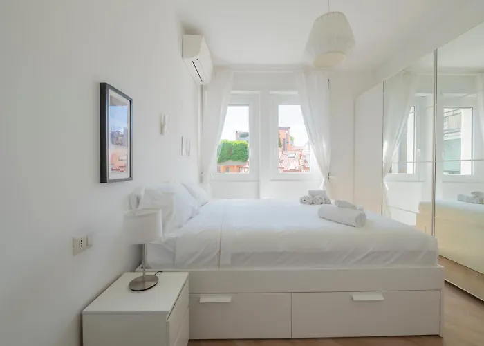 Apartment Homelovers Simple Quite Flat Sarpi Sempione Mm5 Gerusalemme *