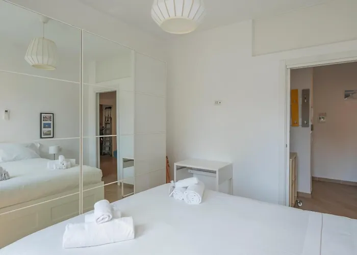 Apartment Homelovers Simple Quite Flat Sarpi Sempione Mm5 Gerusalemme