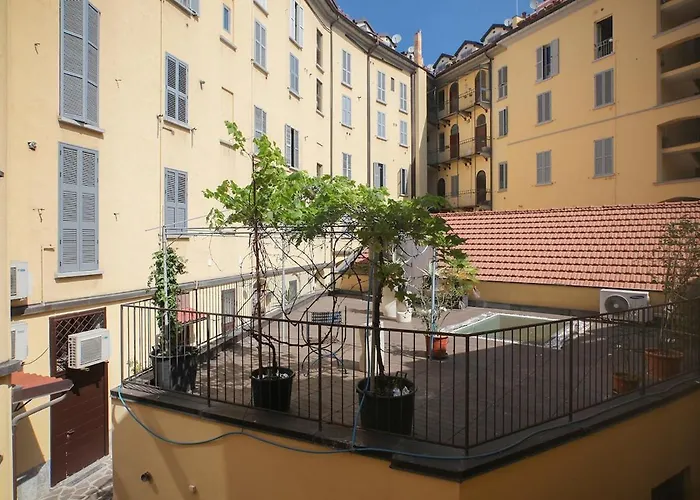 Salmini 4 * Milán