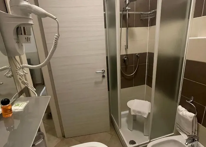 Отель Montecarlo Милан