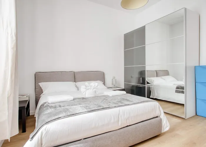 The Light Station District ميلان