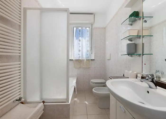 Elegant Terrace Flat Parking Near Rho Fiera Mi Daire