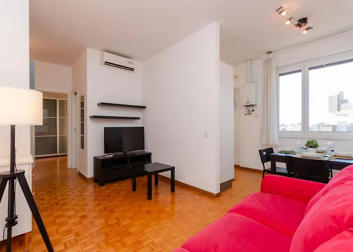 Vivimihome Gambara House 2 Minutes From The Metro דירה