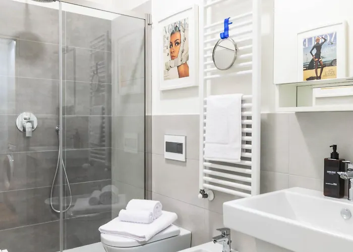 Corner 15 - 5 Min Dalla Stazione Appartement