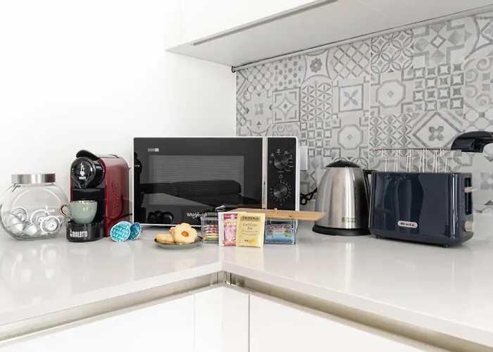 Corner 15 - 5 Min Dalla Stazione Appartement