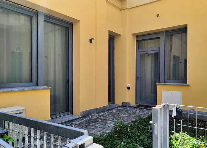 Apartment Just Urban - Bright Renovated 1-br Near Navigli & Metro M2 *