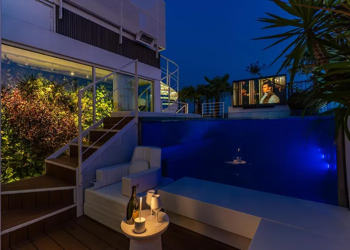 Appartamento Skyjungle, Luxury Penthouse Private Pool And