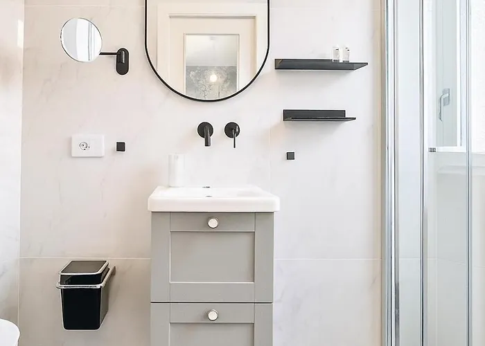 Casa Angelo Design Flat - Milan, Porta Venezia, 3 Metro Stops Duomo * Mediolan