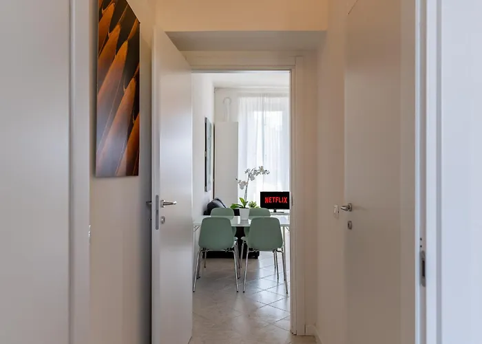 Certosa - Bright & Modern - 2 Steps From Train Station By Innstay Milán