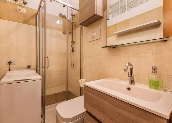 Uni Cattolica Via Novati 2 Pax Wi-fi Appartement