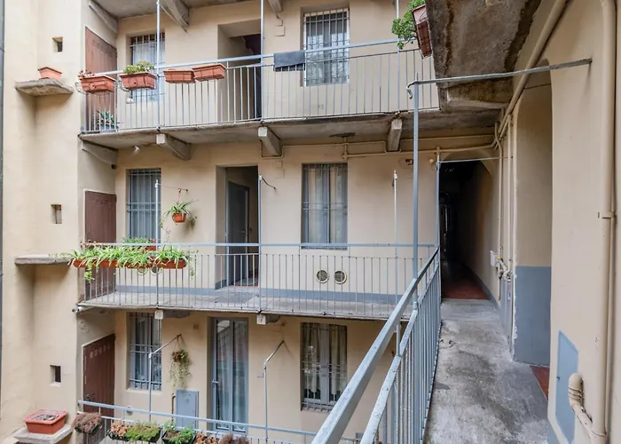 Uni Cattolica Via Novati 2 Pax Wi-fi Appartement *