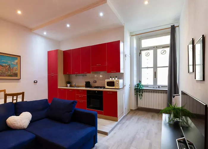 Colorful Porta Romana Apartment *