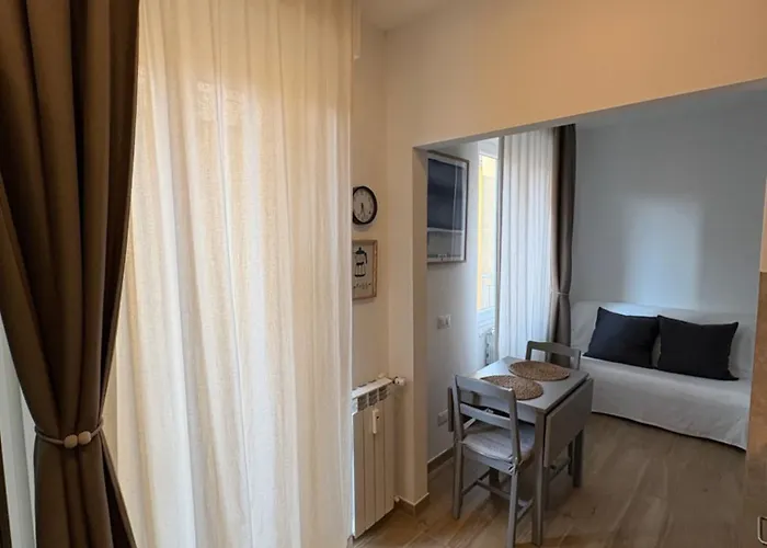Apartmán Loreto 15 Mins From Duomo - M1 Rovereto Milán