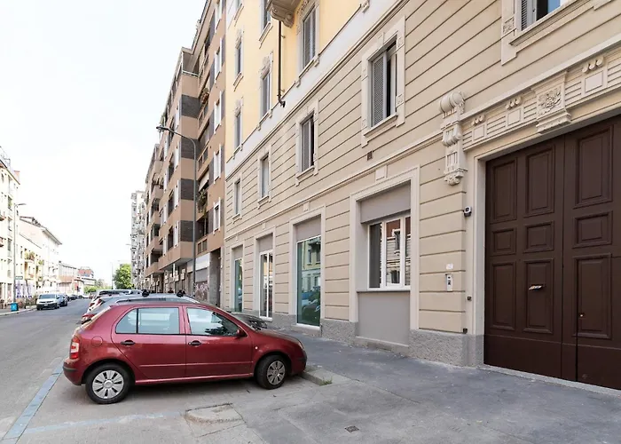 Guesthost - Cozy X4 In Navigli District ミラノ