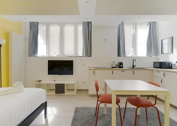 Guesthost - Cosy Milano- Bande Nere M1 * Milano