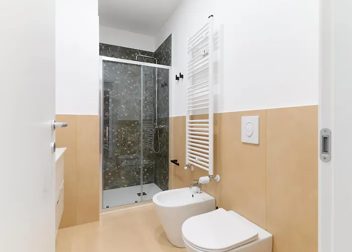 Guesthost - Cosy Milano- Bande Nere M1 * Milano