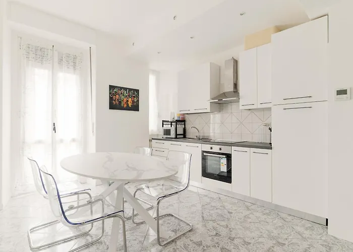 Guesthost - Spacious Navigli Apartamento Milán