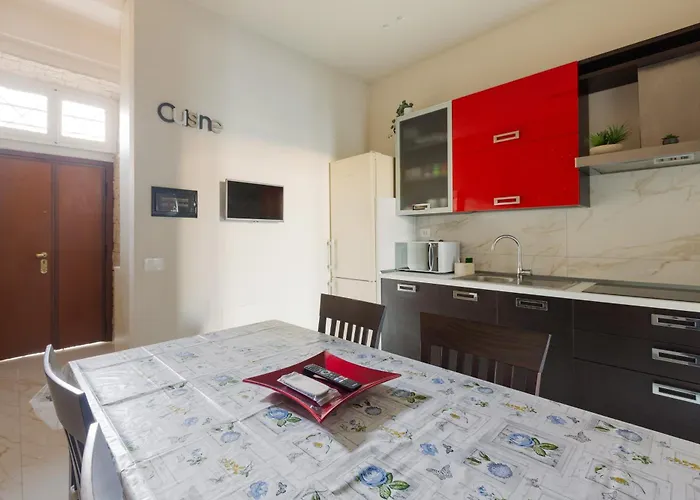 Apartman Guesthost - Bright With Balcony - Piazzale Loreto *