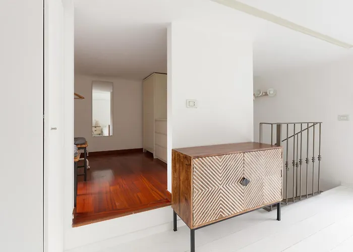 Amendola- Cozy On 2 Levels * Milán