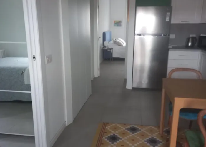 With Free Parking Garage - Con Parcheggio Incluso Nuovo Con 2 Da Letto E Due Bagni - New With 2 Bdrooms 2 Bathrooms- Jellow Subway Metro Gialla Porta Romana 3 Stops To Duomo דירה מילאנו