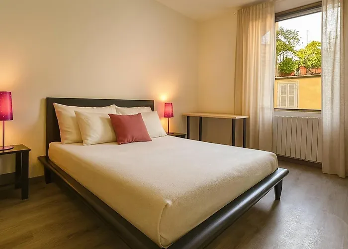 Porta Venezia House דירה *