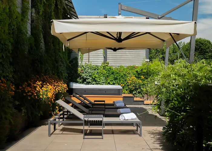 Otel Versoverde Alzaia Naviglio Grande