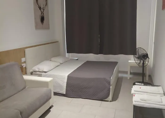 Cenisio 3* Milánó