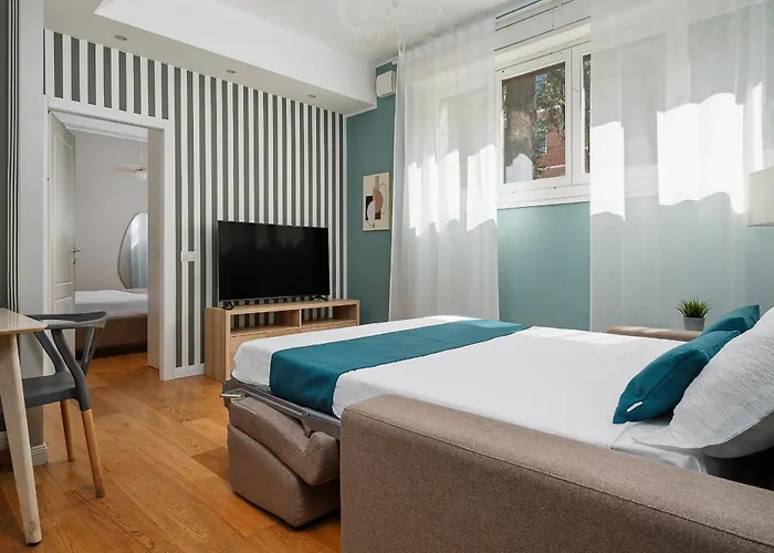아파트 Modern Life 3 Near Fiera - 800m From Domodossola M5 *