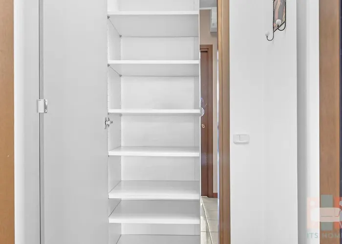 Pe19 - Bright & Modern With Park View - Lägenhet *