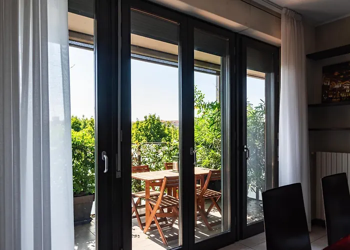 Youhosty - Citylife Terrace On The Park Apartment Milan