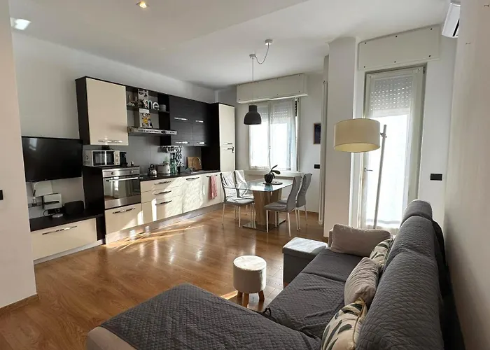 The Sunflower Милан