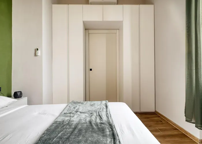Navigli Riverside Apartment *