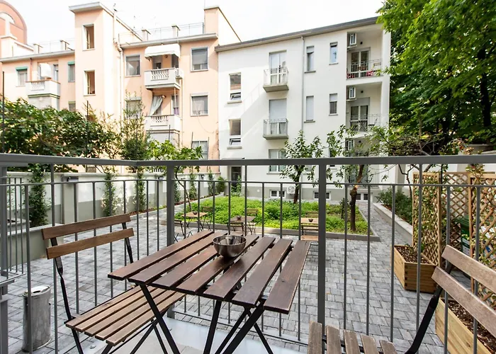 Aristotele Building - B ميلان