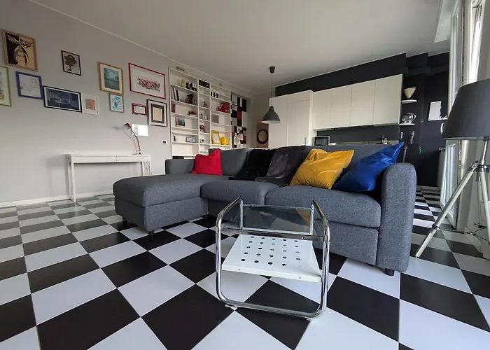 Entire And Charming Flat On Navigli In شقة