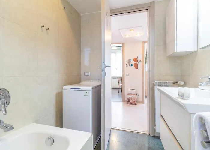 S&m - Casa Afròdite Precotto M1 * Milano