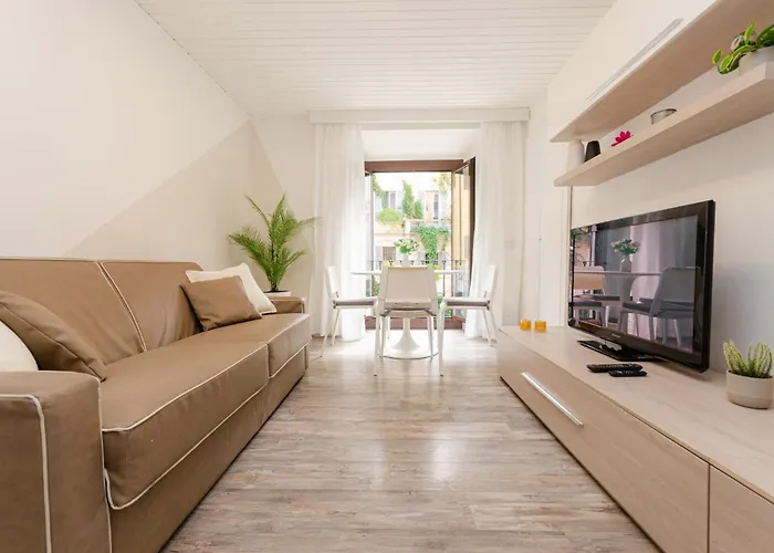 Apartament Vivimihome - Corso 9 Mediolan