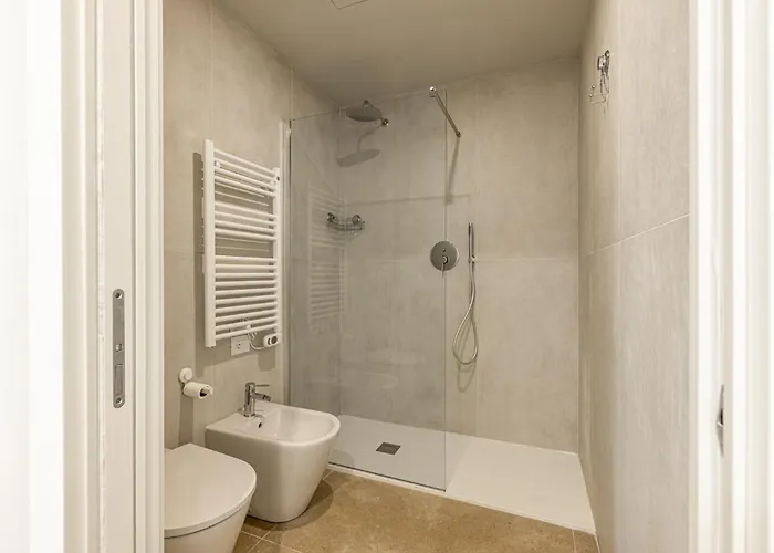 Navigli Elegante Oasi Di Comfort E Design ミラノ