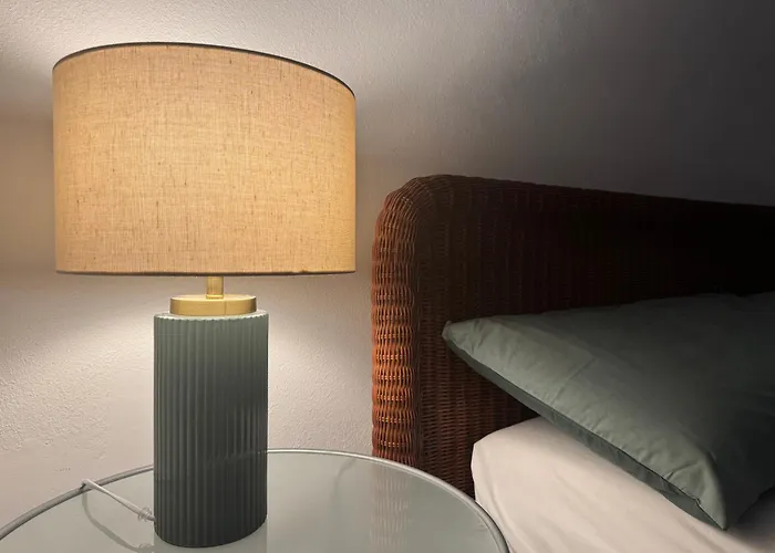 Apartment Pasteur-mm Red Line Mailand