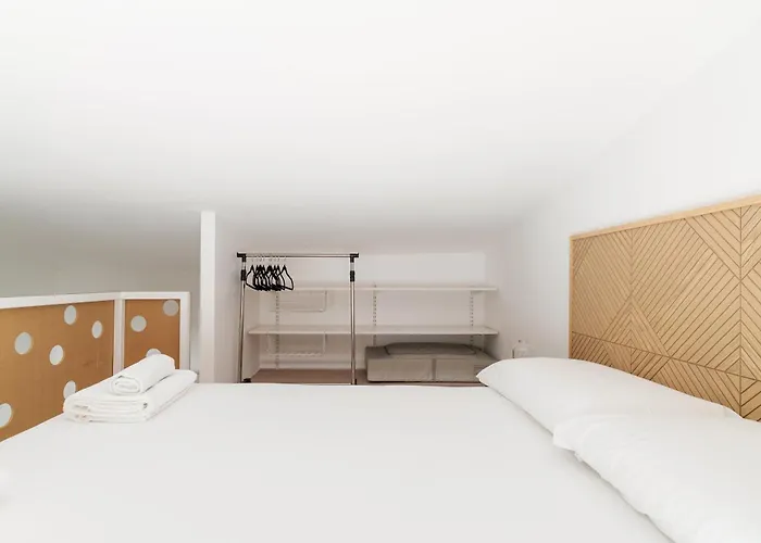 Appartamento Guesthost - Bright Navigli