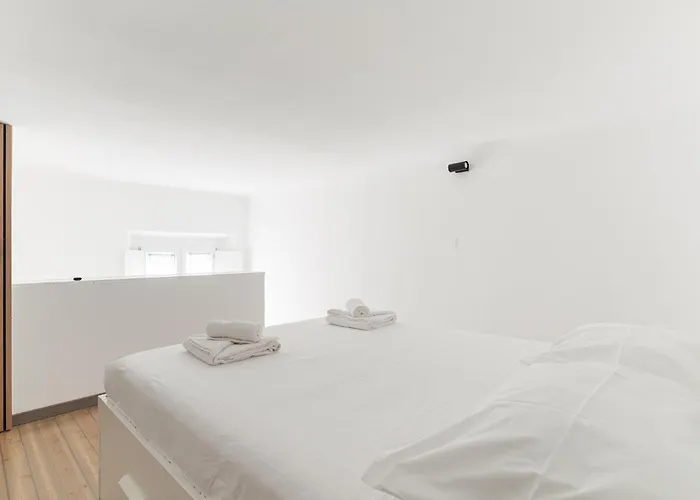 Guesthost - Cozy Loft-studio Flat In Crescenzago Διαμέρισμα Μιλάνο