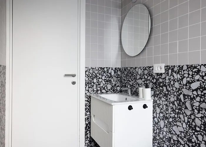 Appartamento Guesthost - Mm2 Udine - Lovely