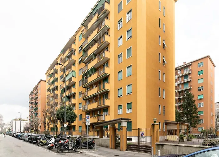 Guesthost - Citta Studi With Balcony Daire Milano