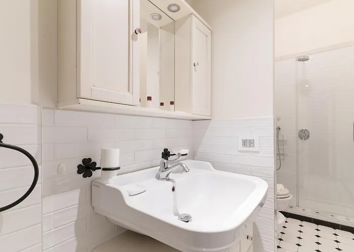 Guesthost - Porta Venezia & Buenos Aires Milão