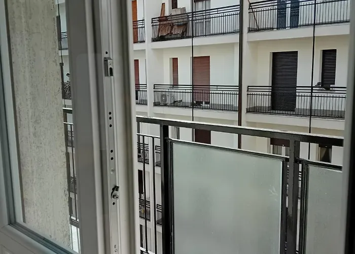 アパート Guesthost - San Siro Modern With Balcony