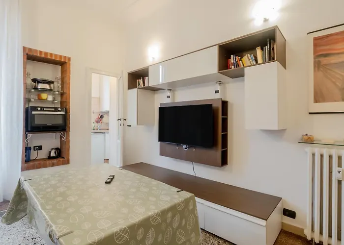 Guesthost - Corso Lodi Cozy With Balcony アパート