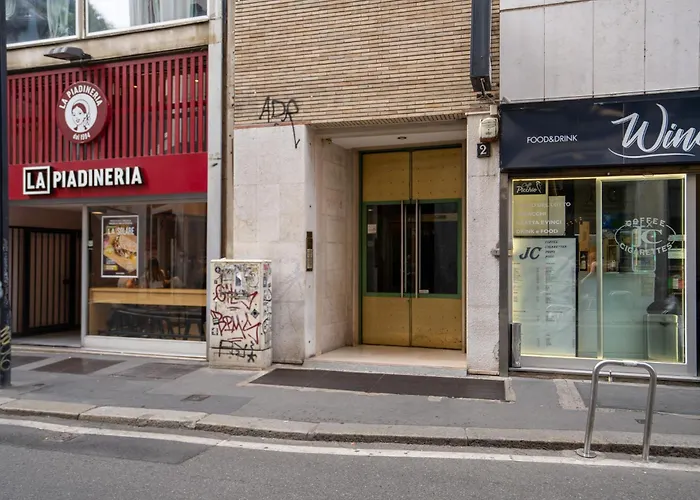 Italianflat - Vandom 1 Duomo Foresteria Lombarda 3*