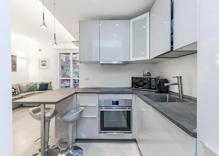 アパート Just Urban - 2br 2 Bathrooms With Balconies -city Life & M5 ミラノ